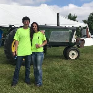 Meet your Posher, Casey